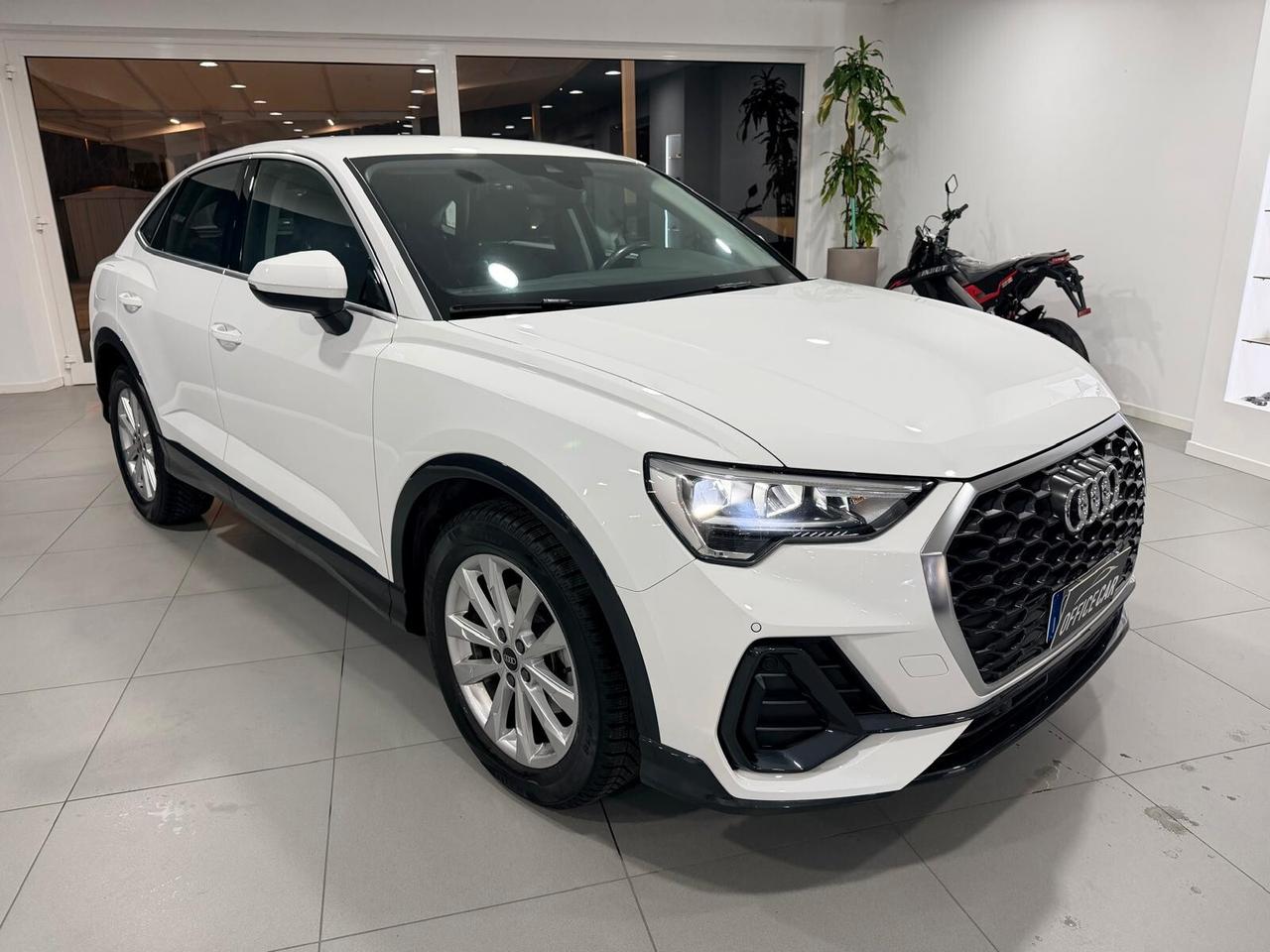 Audi Q3 35 TDI S tronic Business