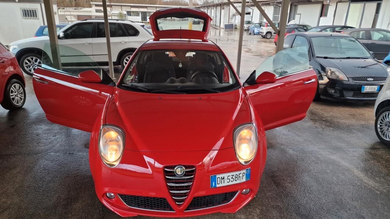 Alfa Romeo MiTo 1.6 JTDm 16V Distinctive Sport Pack