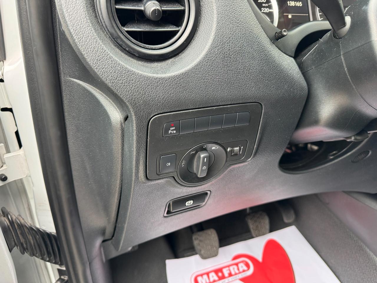 Mercedes-Benz Vito Tourer 136 CV 9 Posti - Gancio Traino IVA INCLUSA