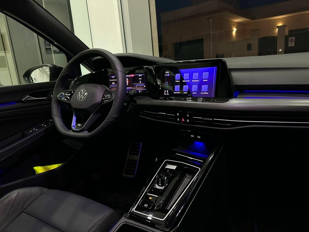 Volkswagen Golf 8 R 2.0 tsi 20Years 4motion 333cv