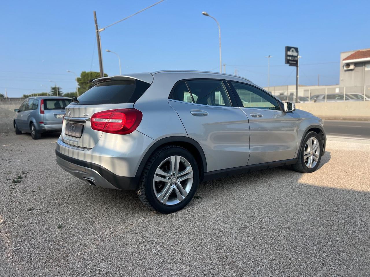 MERCEDES-BENZ GLA 200 CDI Automatic Sport