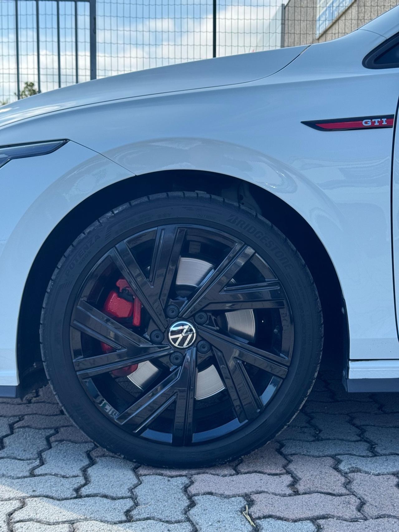 Volkswagen Golf GTI 2.0 TSI DSG