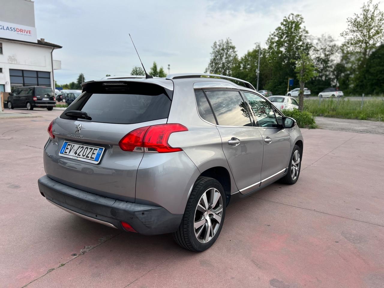 Peugeot 2008 1.6 e-HDi 92 CV Stop&Start Allure
