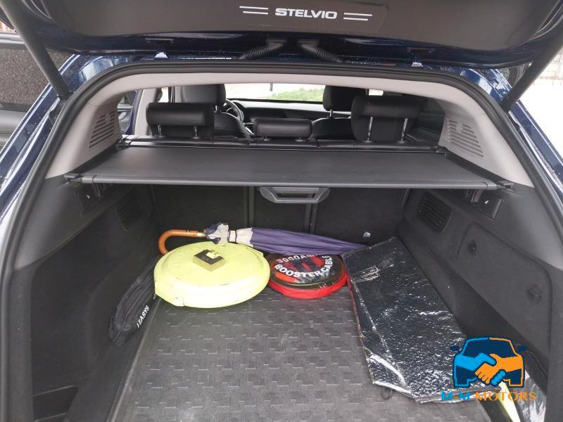 Alfa Romeo Stelvio 2.2 t Business rwd 180cv auto