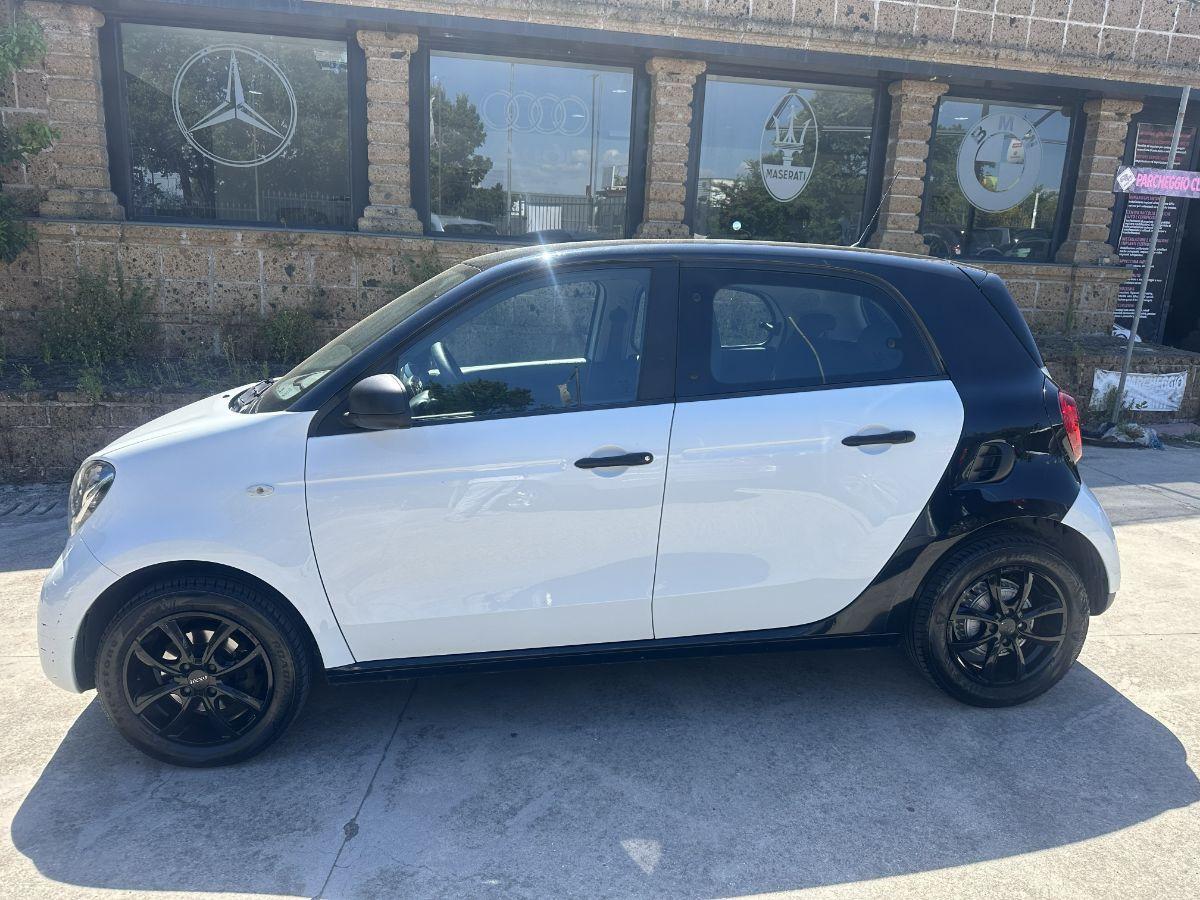SMART Forfour 60 1.0 Black Passion