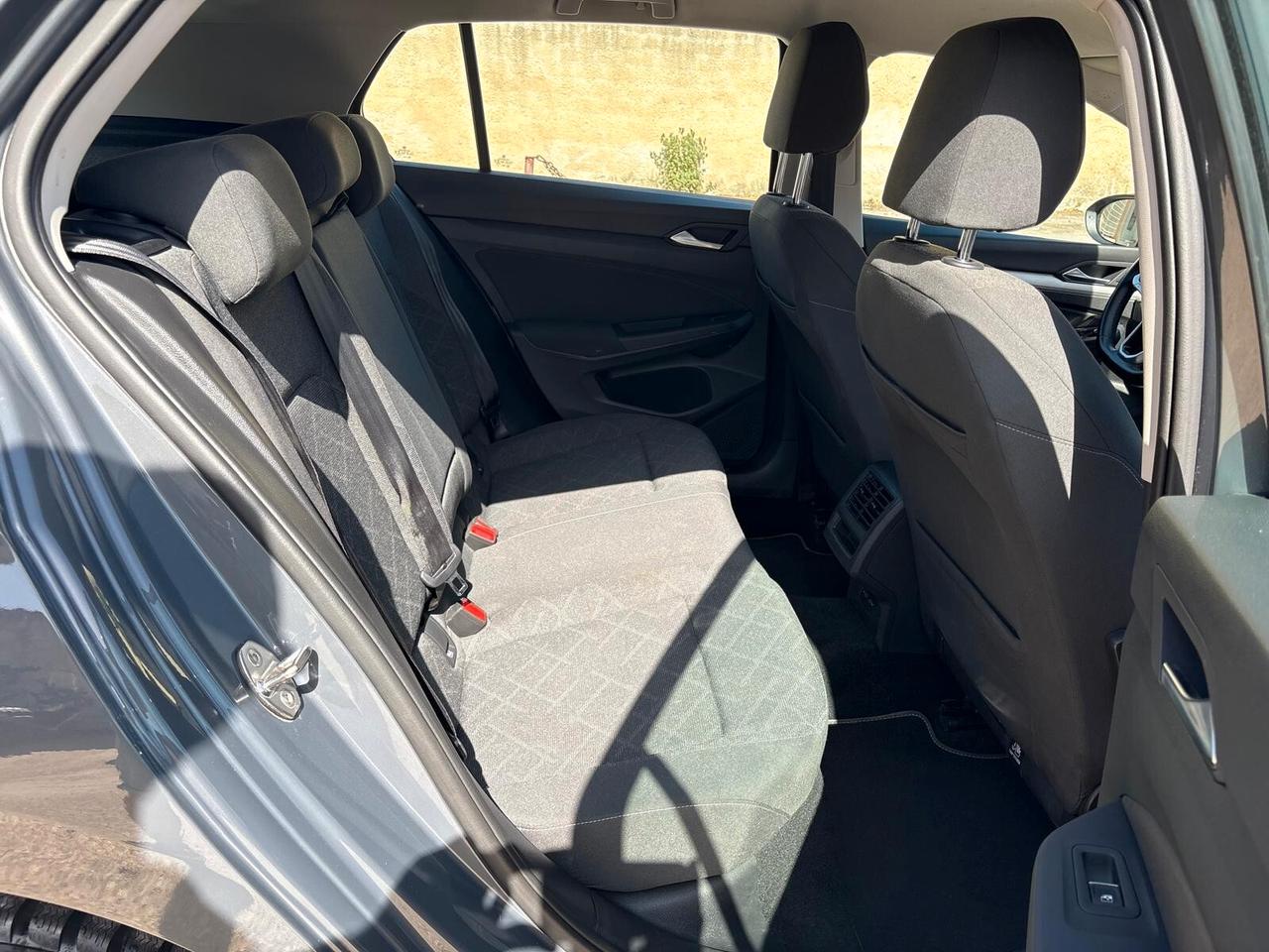 Volkswagen Golf 2.0 TDI 150 CV DSG SCR Life