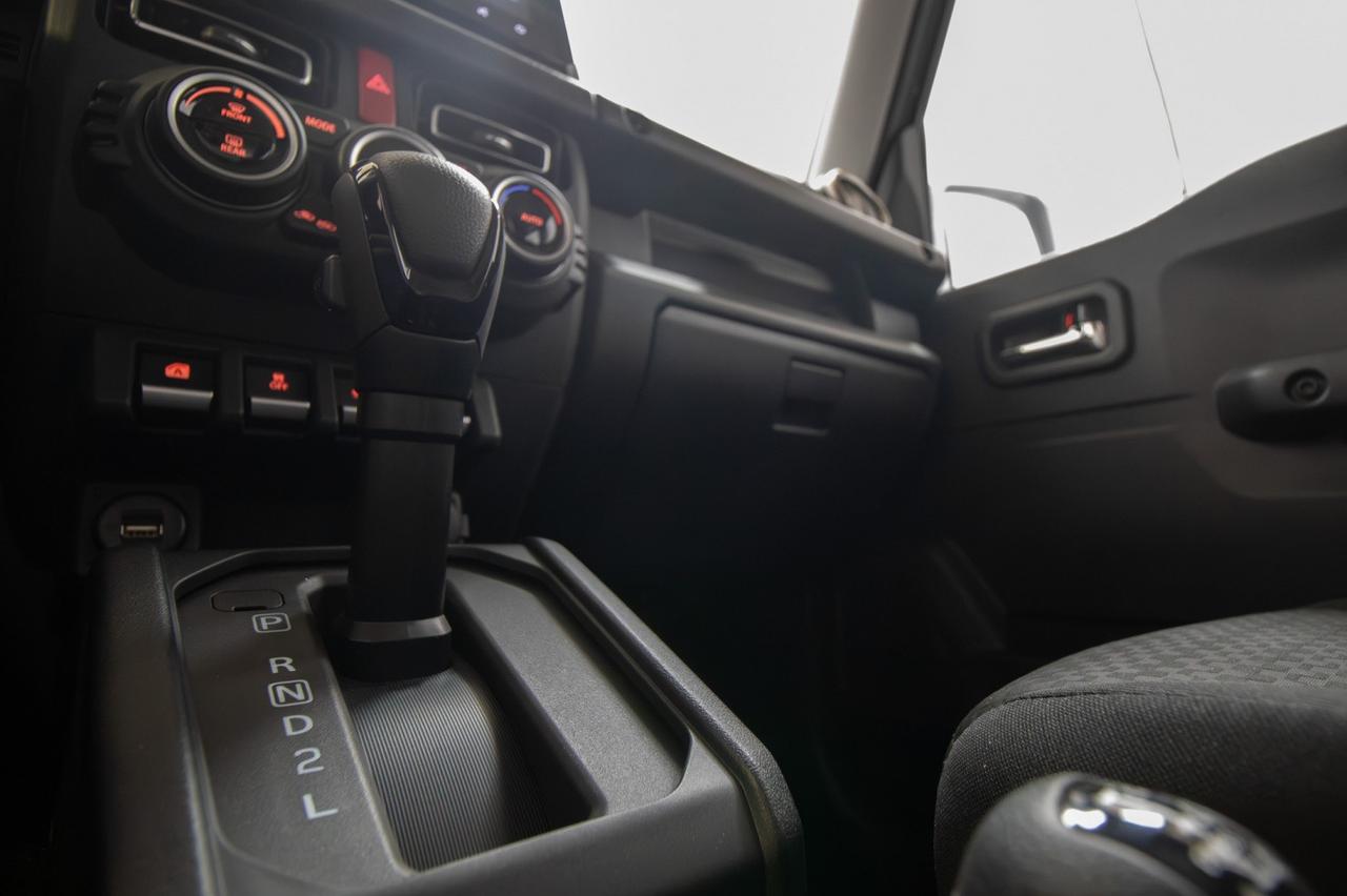 Suzuki Jimny 1.5 Top 4wd Allgrip Auto 102cv 4 Posti