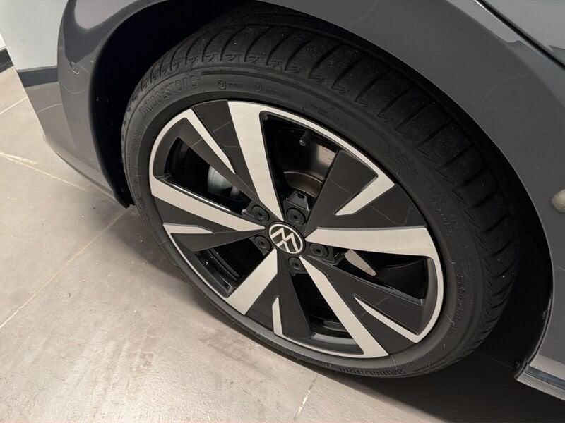 Volkswagen Golf Nuova Edition Plus 1.5 TSI eHybrid 150 kW (204 CV) DSG