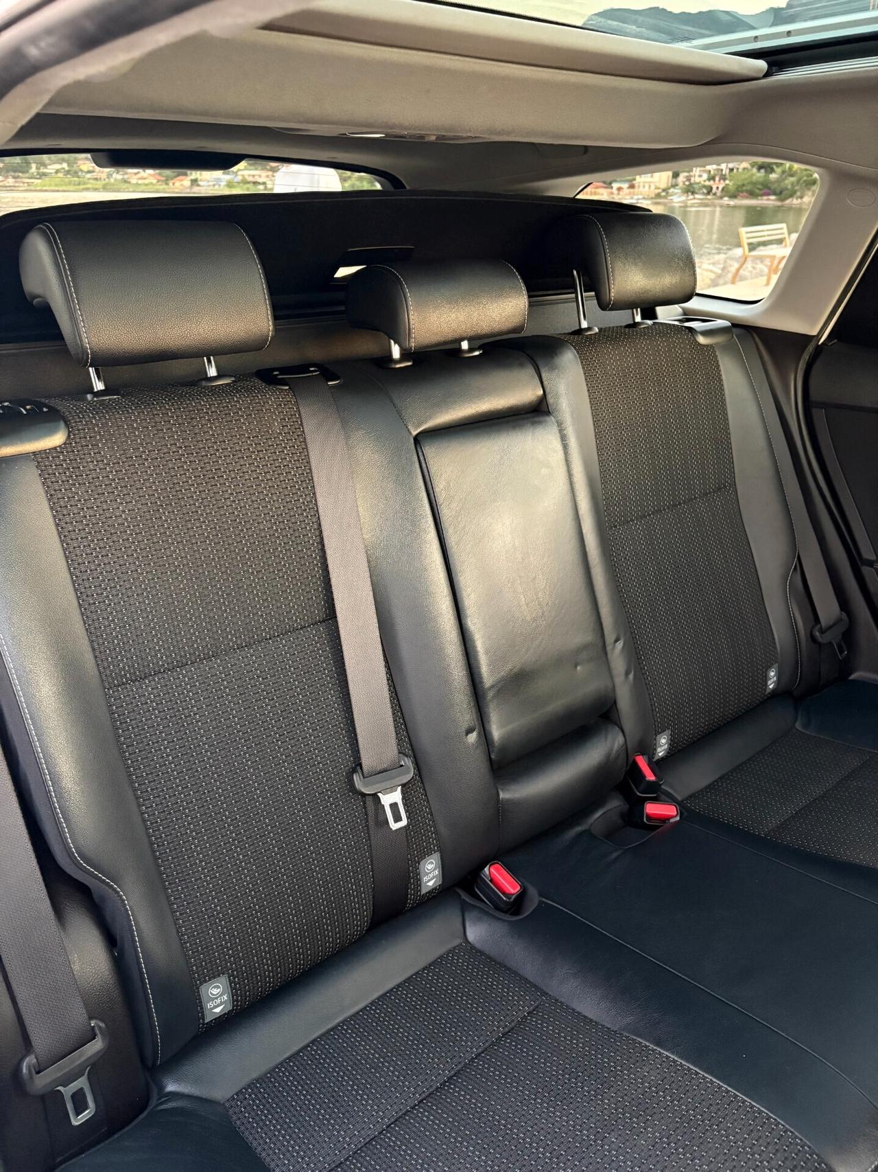 Toyota Auris 1.8 Hybrid batterie garantite