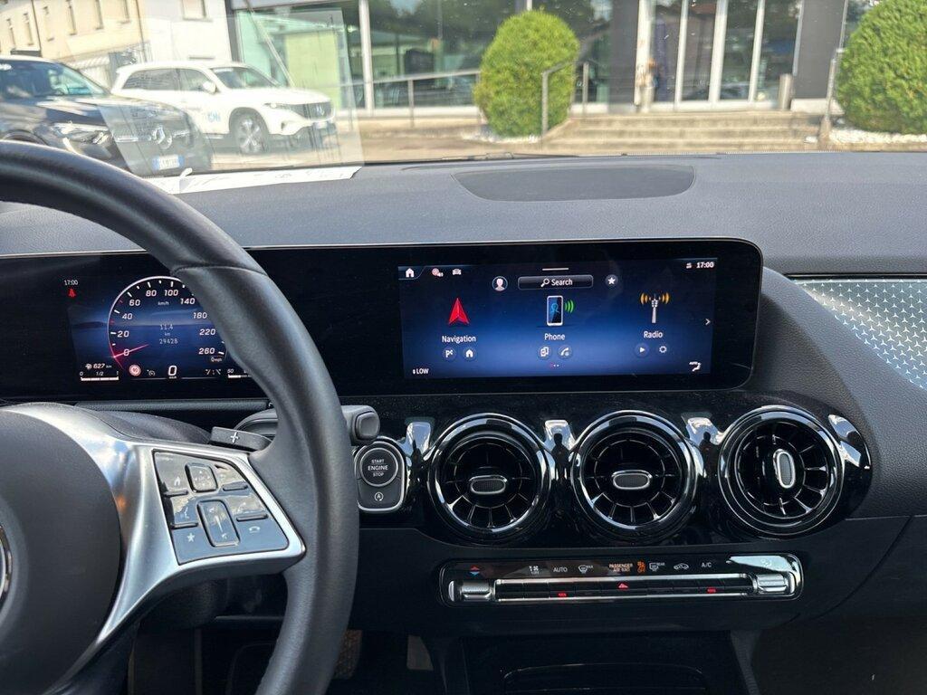 Mercedes GLA 180 180 D Advanced 8G-DCT