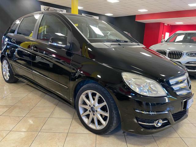 MERCEDES-BENZ B 180 CDI Premium*CAMBIO AUTOMAT/PDC/BLUETOOTH/OK NEO P