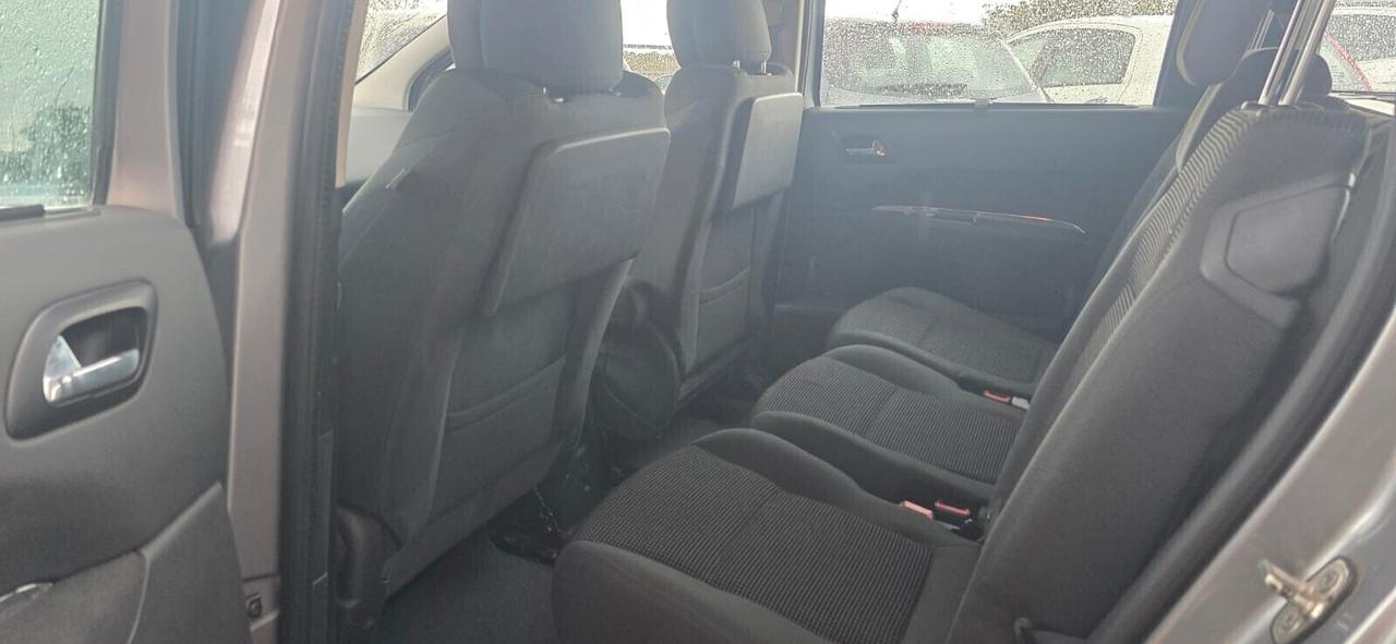 Peugeot 5008 1.6 Diesel 7 posti Neopatentati