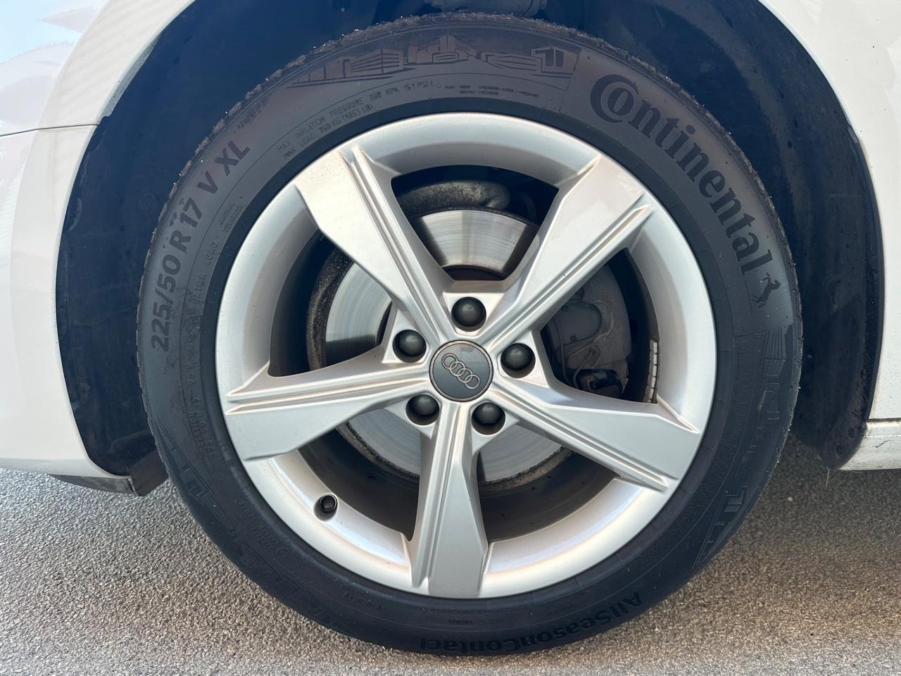 Audi A4 A4. Avant 35 TDI-163 CV S tronic line edition