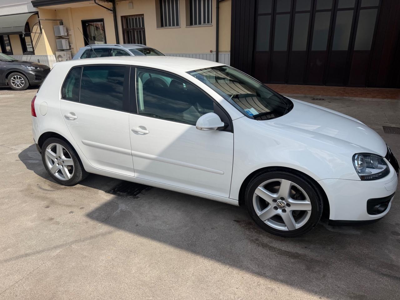 Volkswagen Golf 2.0 TDI DPF 4mot. 5p. GT Sport