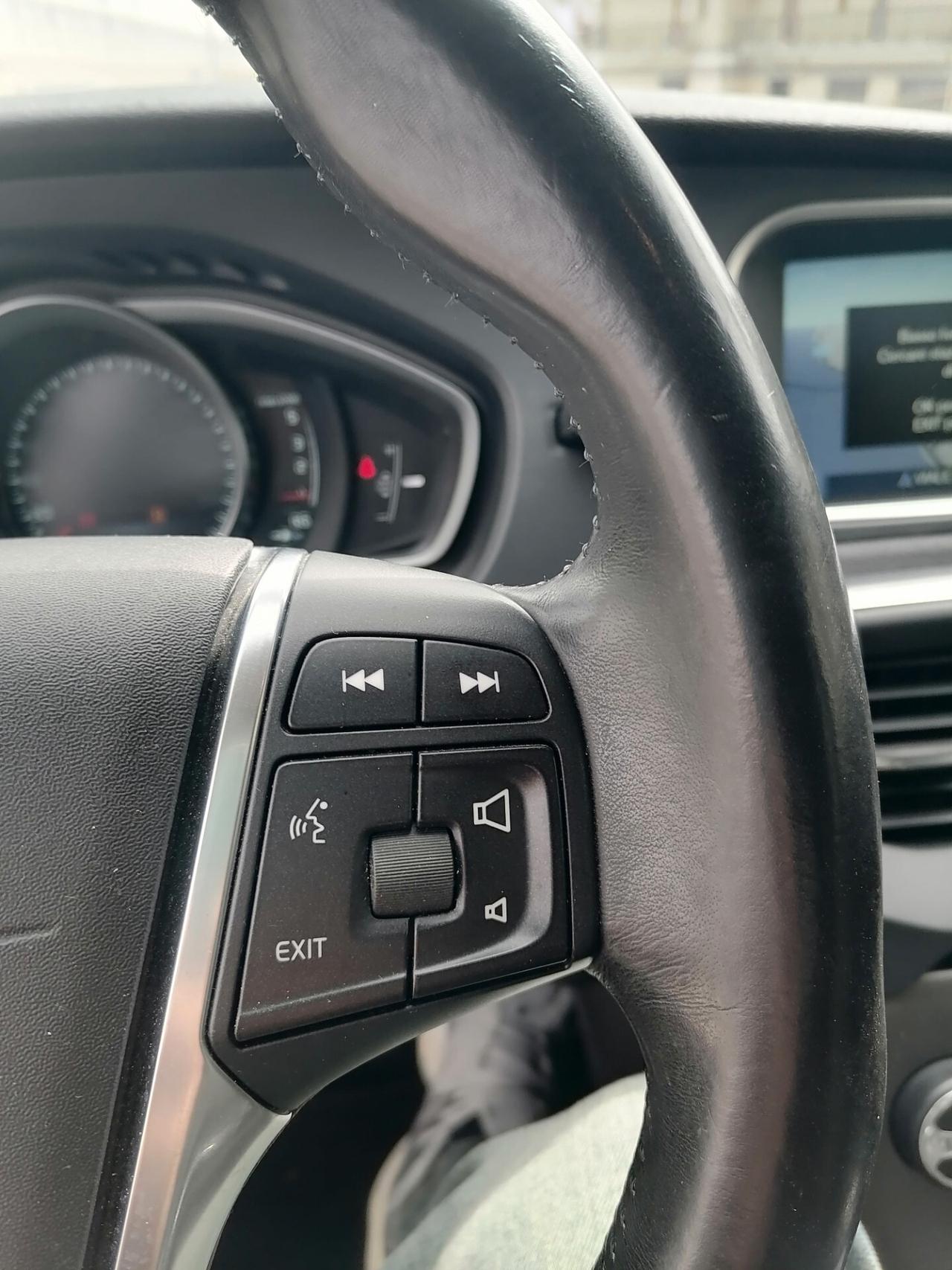 Volvo V40 Cross Country D2 1.6 115cv *52.000 KM**