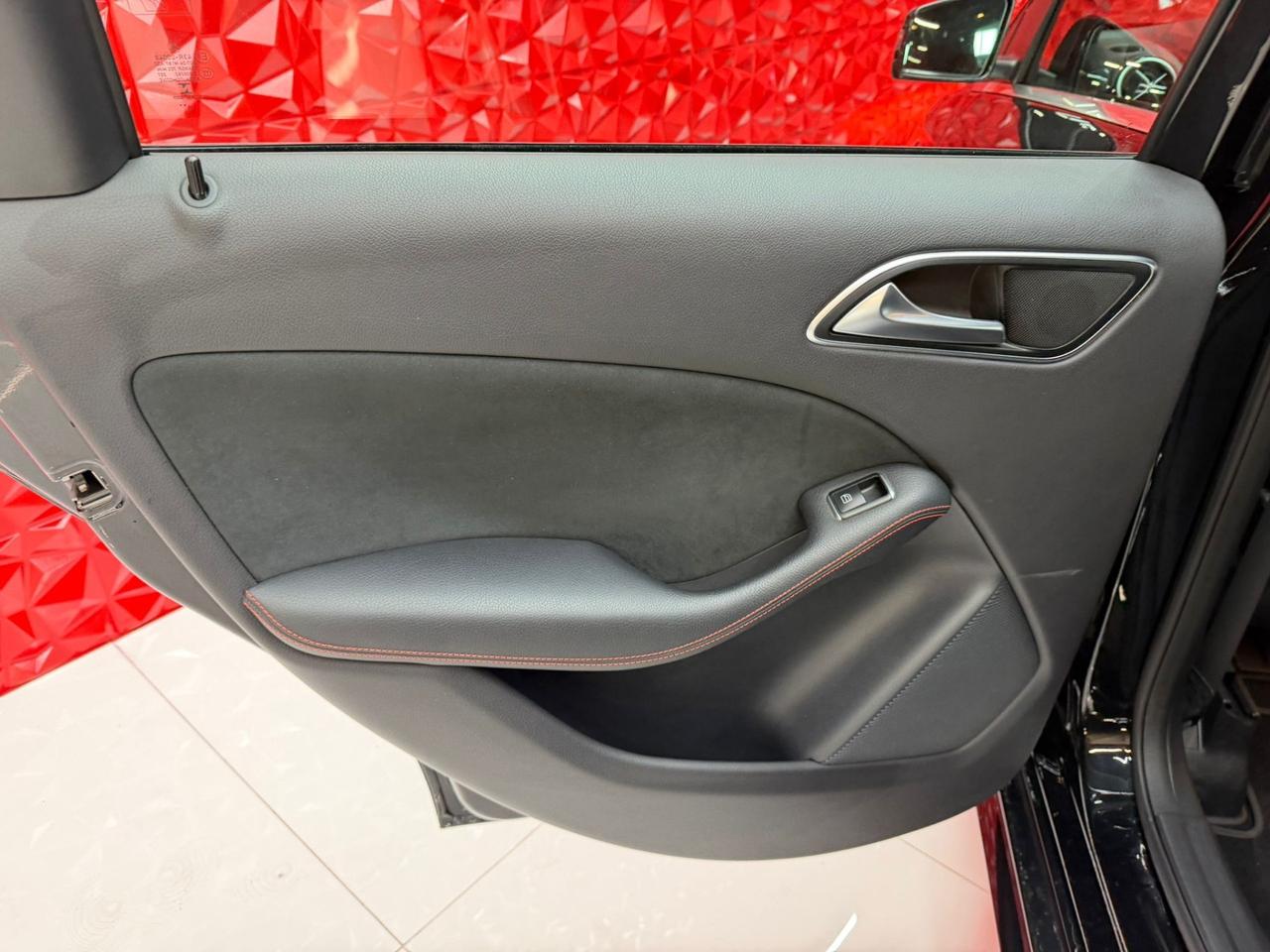 Mercedes-benz B 200 d Automatic Premium OK NEOPATENTATI