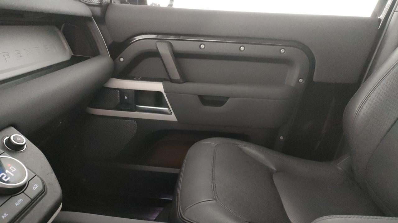 LAND ROVER Defender VII 2020 90 - Defender 90 3.0d i6 mhev awd 200cv auto