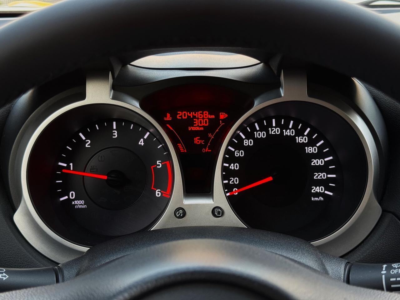 Nissan Juke 1.6 dCi Tekna 117CV AUTOCARRO N1
