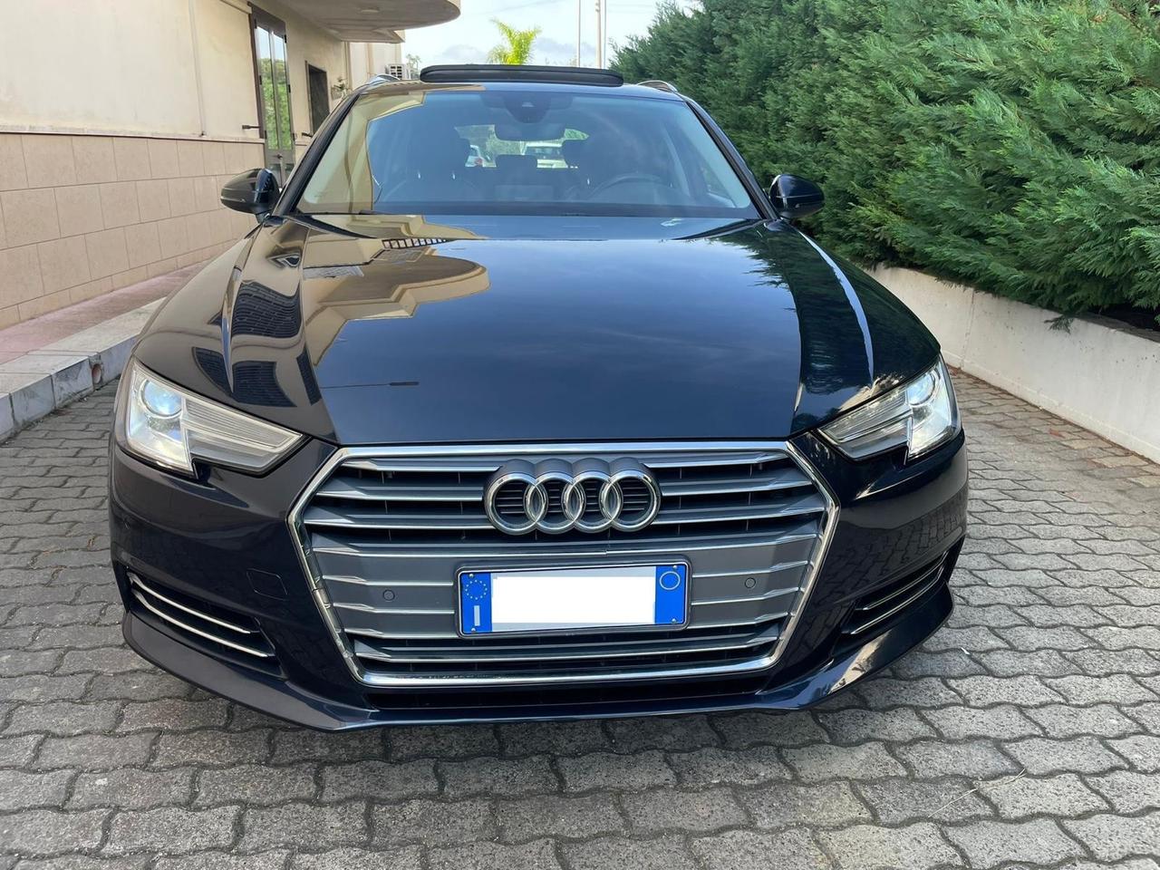 Audi A4 Avant 2.0 TDI 150 CV Tetto/navi/sedili sportivi