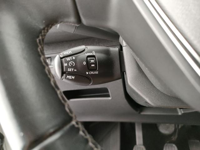 PEUGEOT 3008 BlueHDi 120 S&S Allure