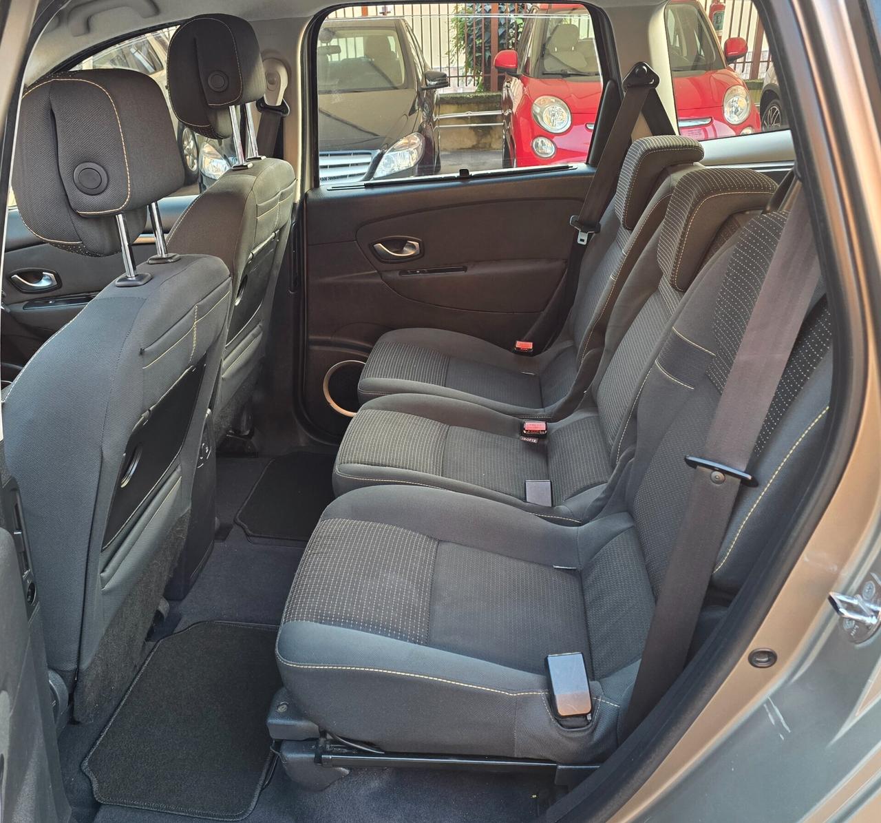 Renault Grand Scénic X-Mod 1.5 dCi 7 posti