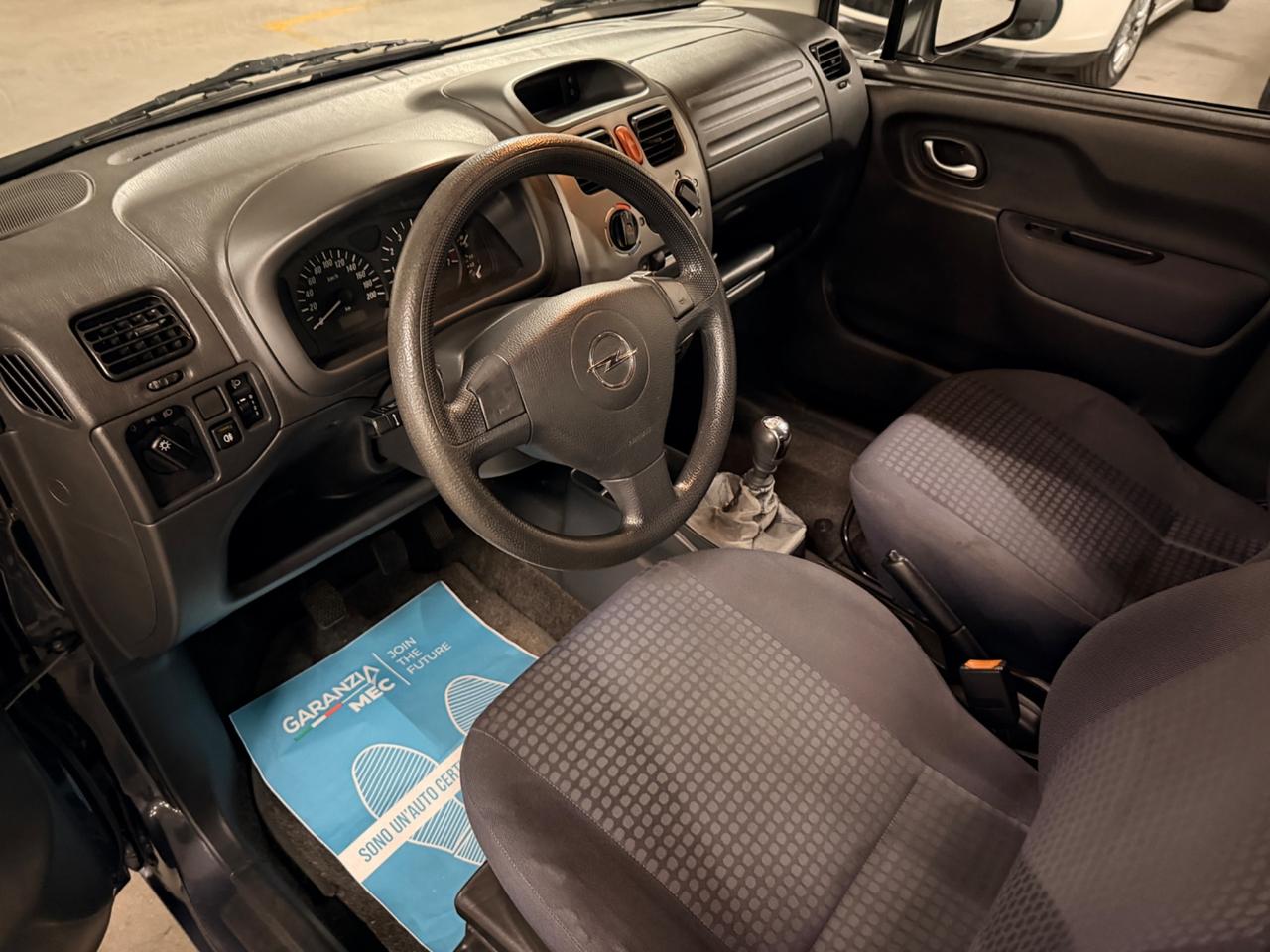 Opel Agila 1.2 16V Club