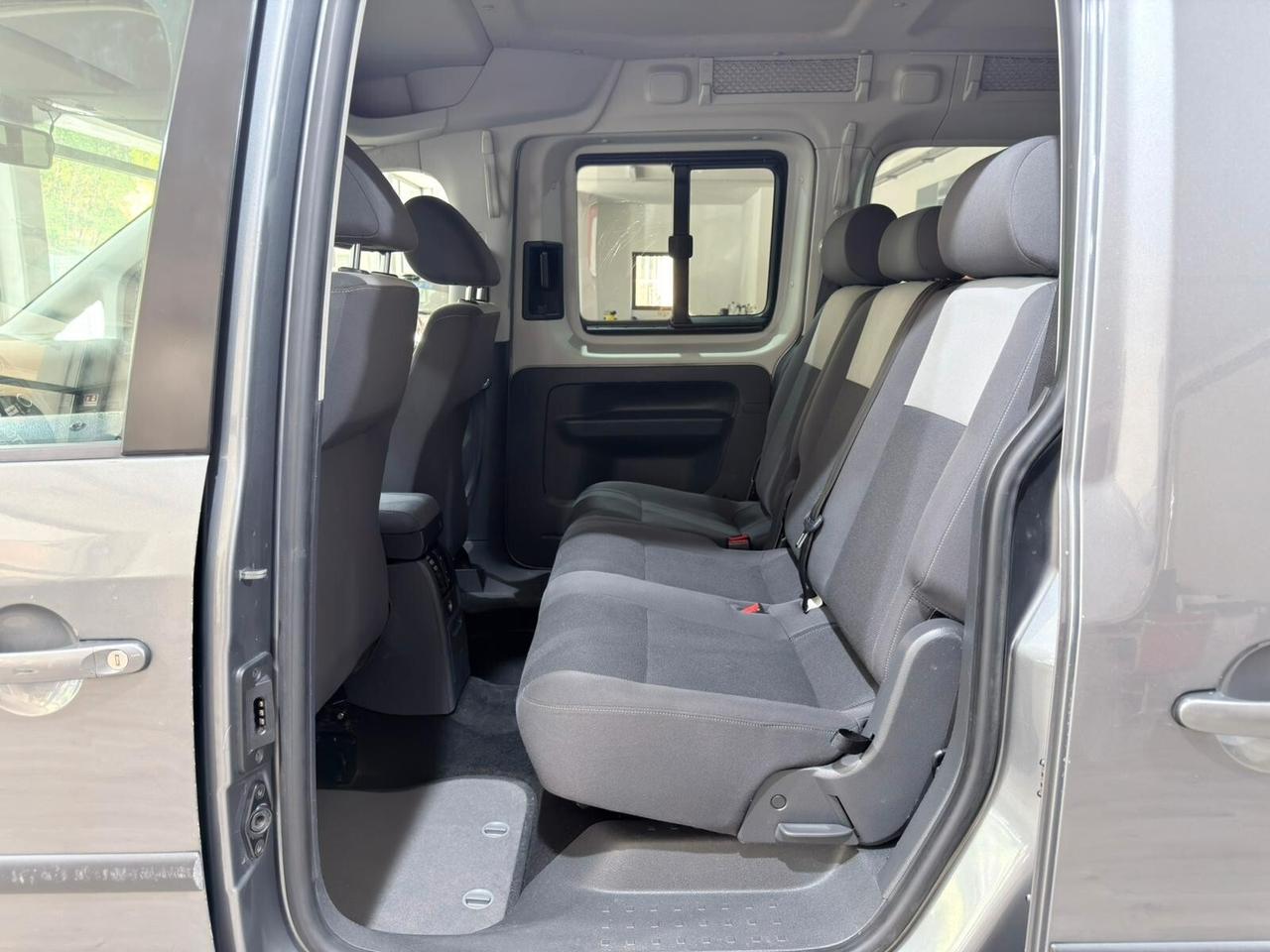 VW CADDY MAXI 1.6 TDI 102CV 7POSTI GANCIO TRAINO