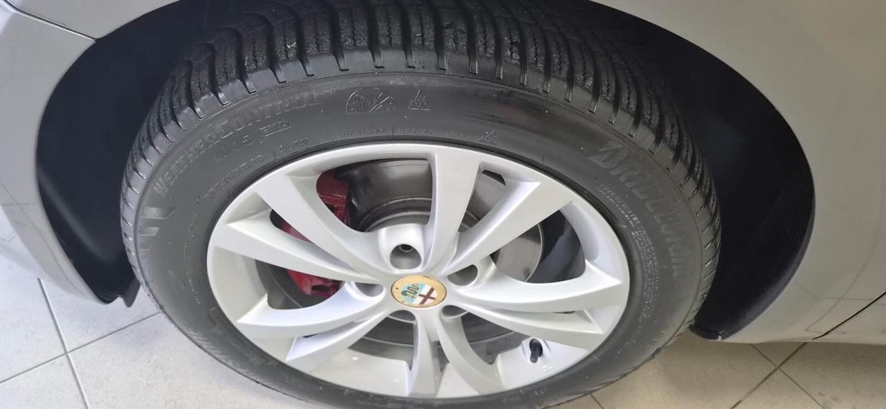 Alfa Romeo Giulietta 1.6 JTDm-2 105 CV Exclusive