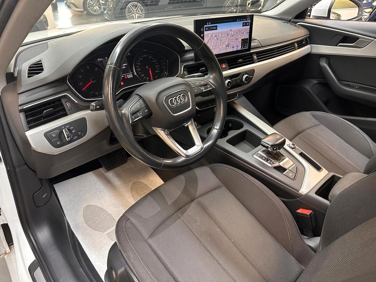 Audi A4 40 2.0 tfsi mhev Business 204cv s-tronic