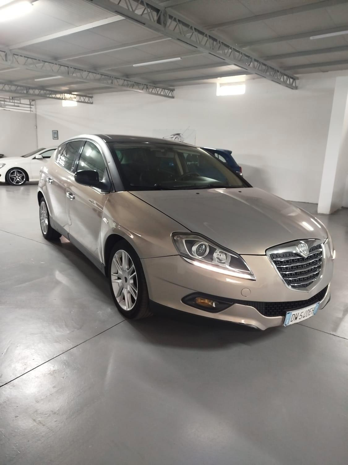 Lancia Delta 1.6 MJT DPF Platino