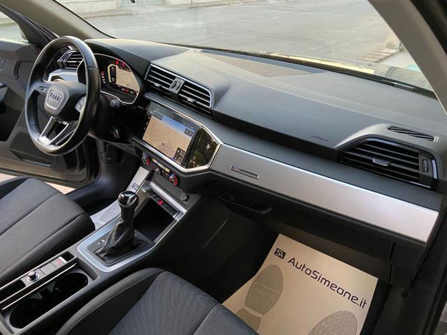 AUDI Q3 35 2.0 TDI S tronic Business Advanced COCKPIT