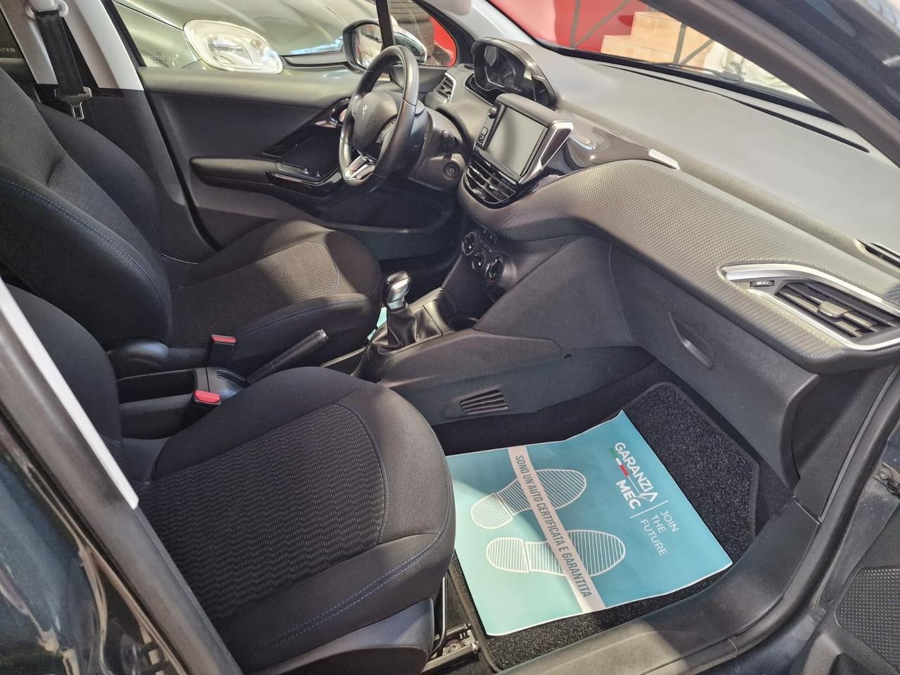 Peugeot 208 PureTech 82 Stop&Start 5 porte Signature