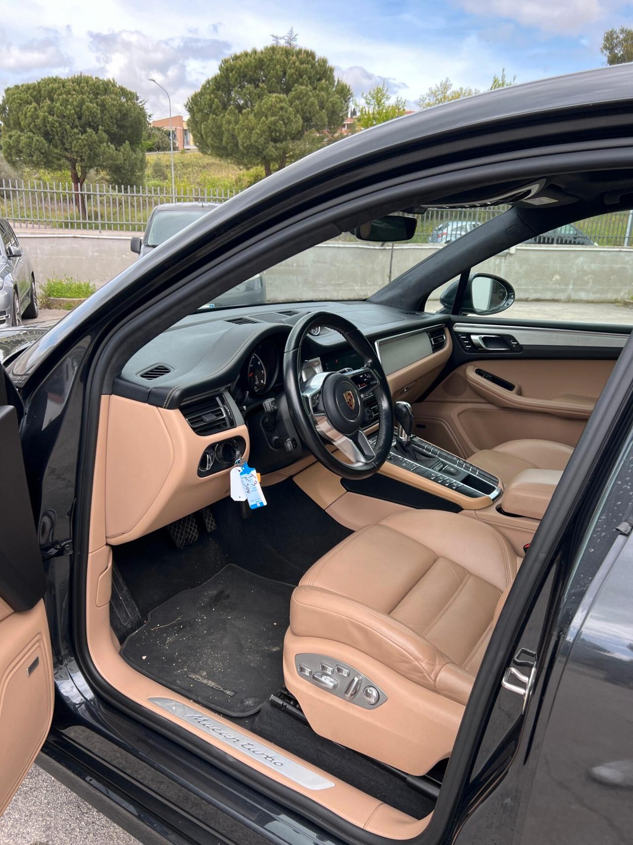 Porsche Macan TURBO IVA ESPOSTA