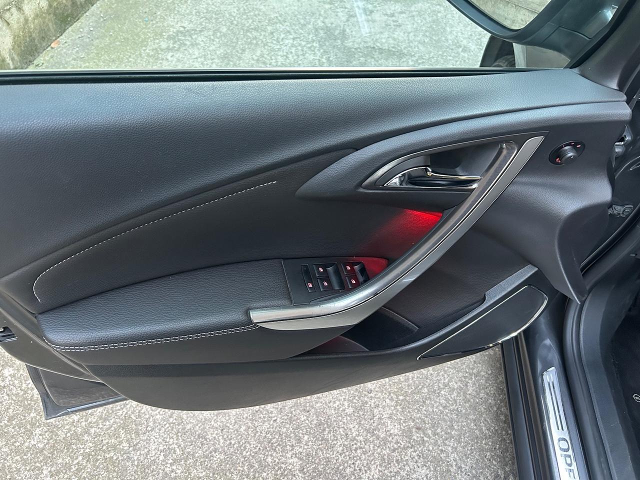 Opel Astra 1.7 CDTI 110CV Sports Tourer Cosmo