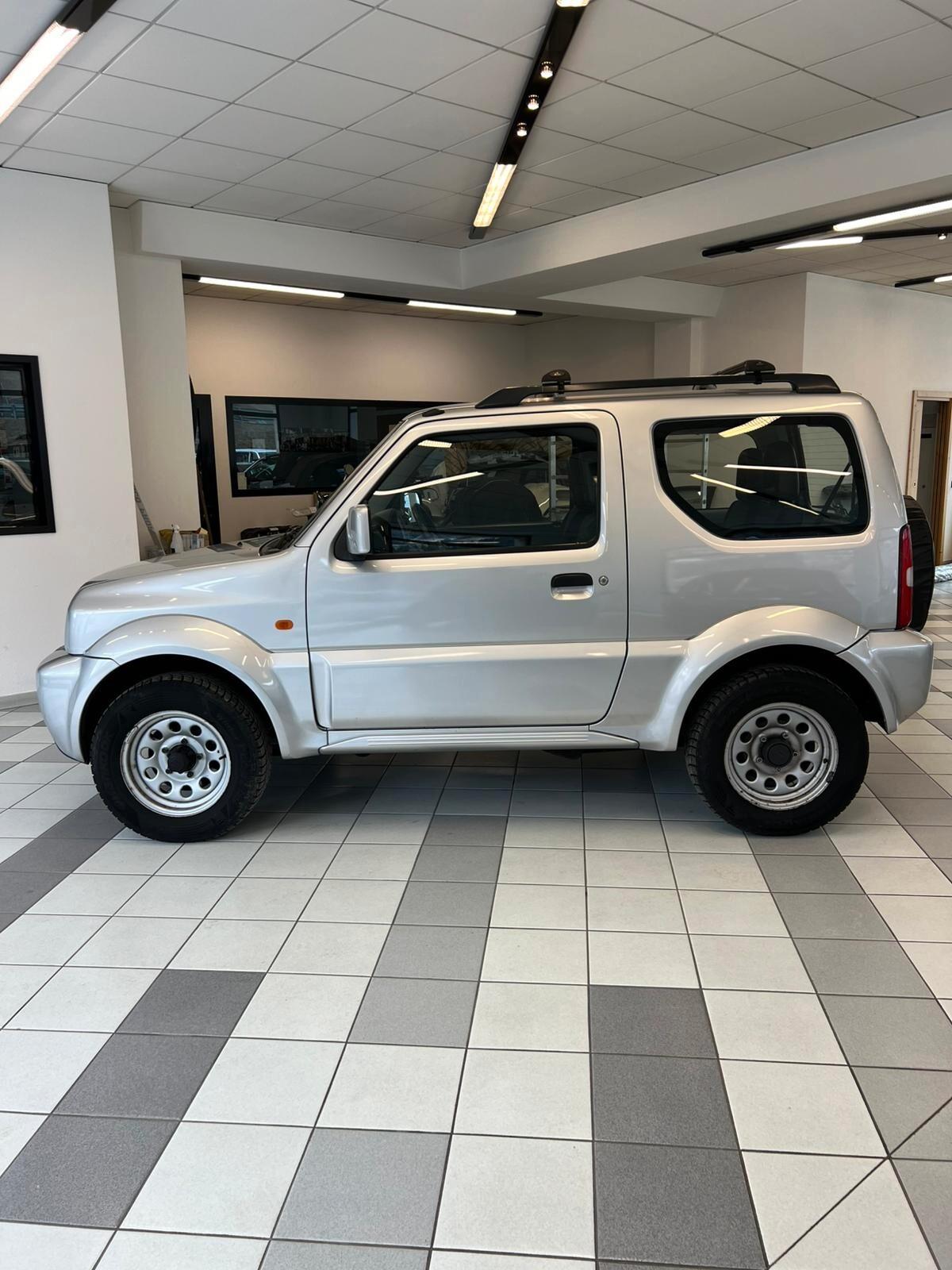 Suzuki Jimny 1.3i 16V cat 4WD JLX