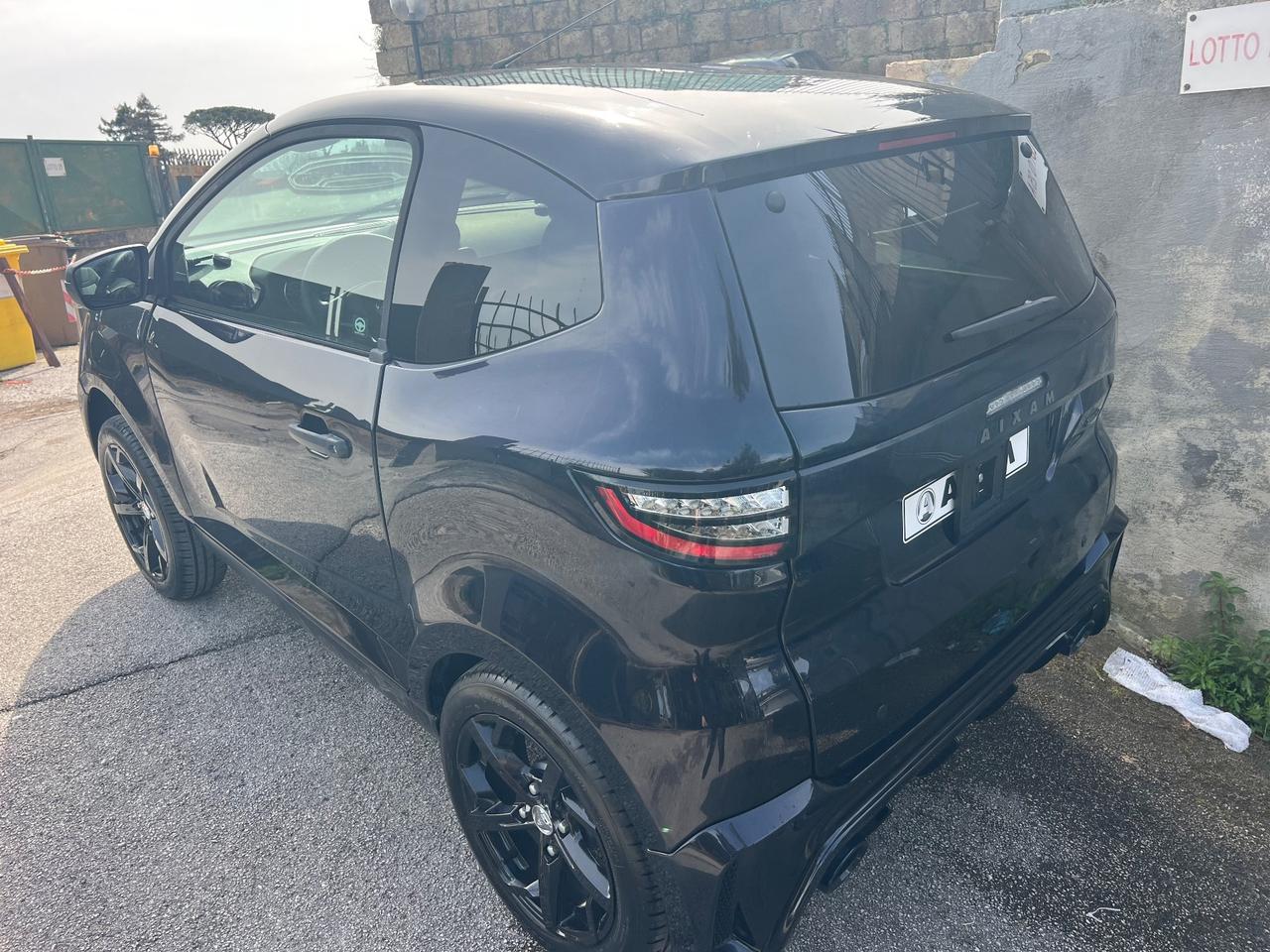 Aixam Ambition sport blacj 2024 6000 km