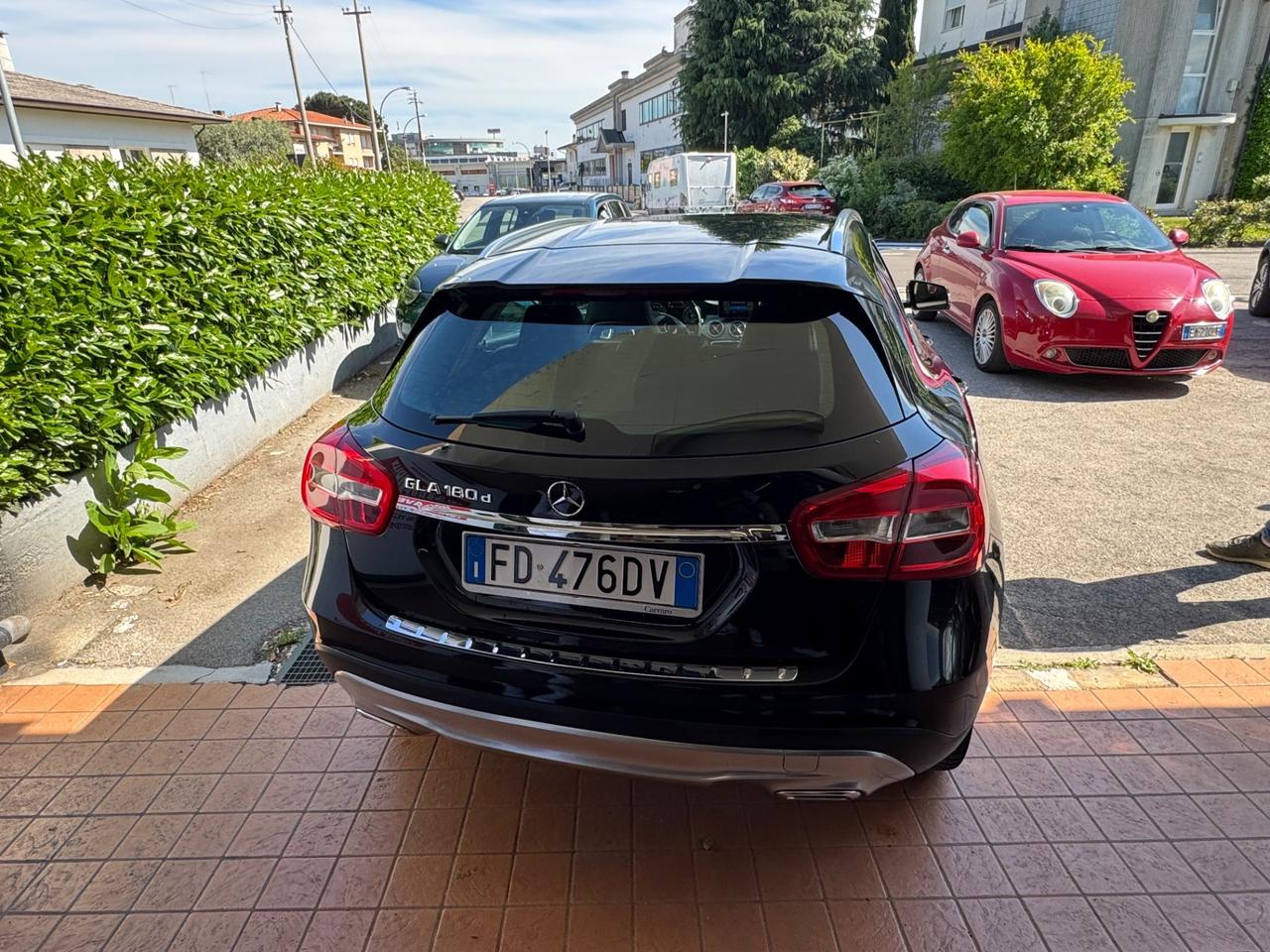 Mercedes-benz GLA 180 d Premium
