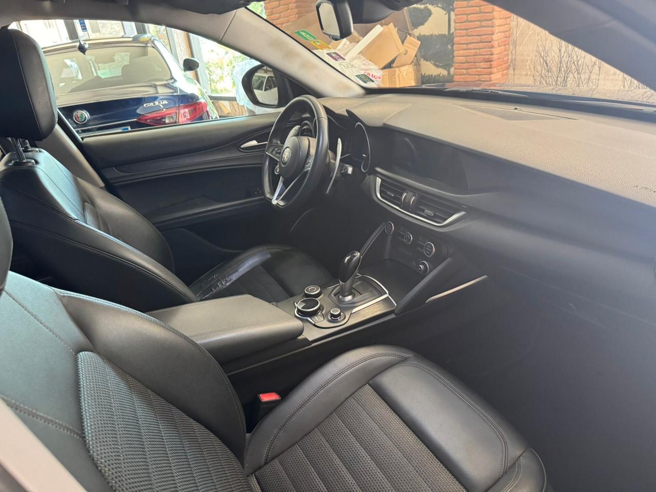 Alfa Romeo Stelvio 2.2 Turbodiesel 160 CV AT8 RWD Business