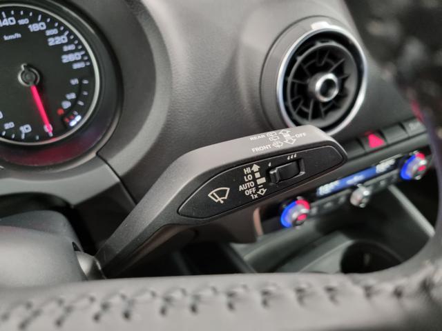 AUDI A3 SPB 35 TFSI COD Business