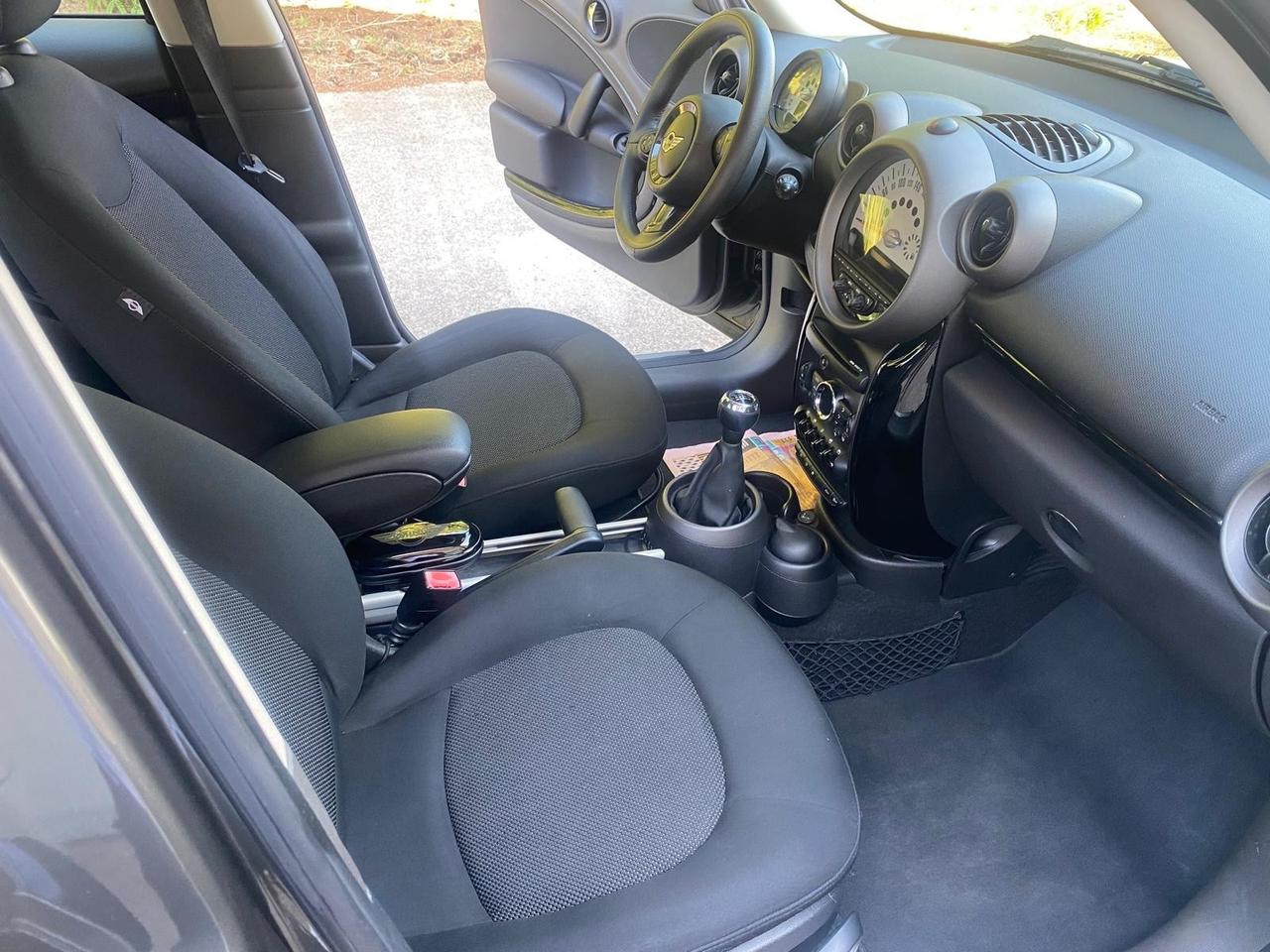 MINI 1.6 D COOPER COUNTRYMAN MOLTO BELLA GUARDA