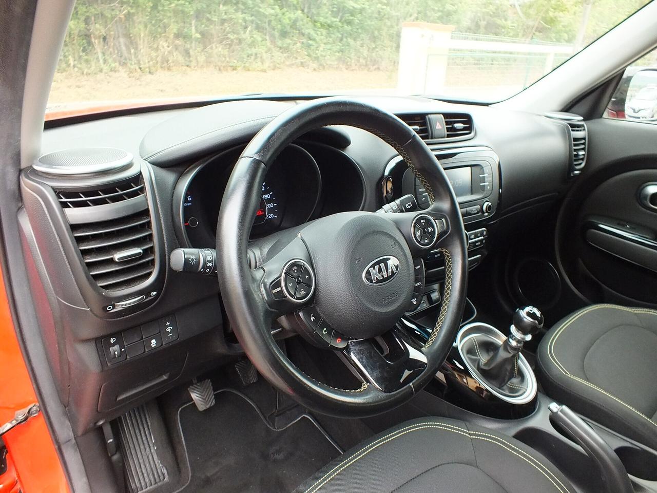 KIA SOUL 1.6 CRDi 136 CV EURO 6-RETROCAMERA-