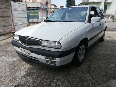Lancia Delta 1.6 LE