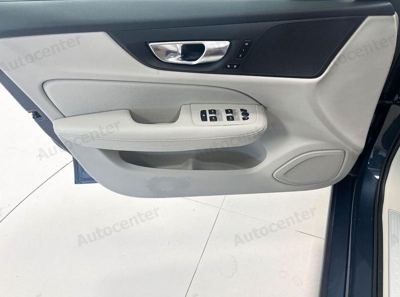Volvo V60 B3 163CV GEARTRONIC INSCRIPTION **AUTOCARRO N1**