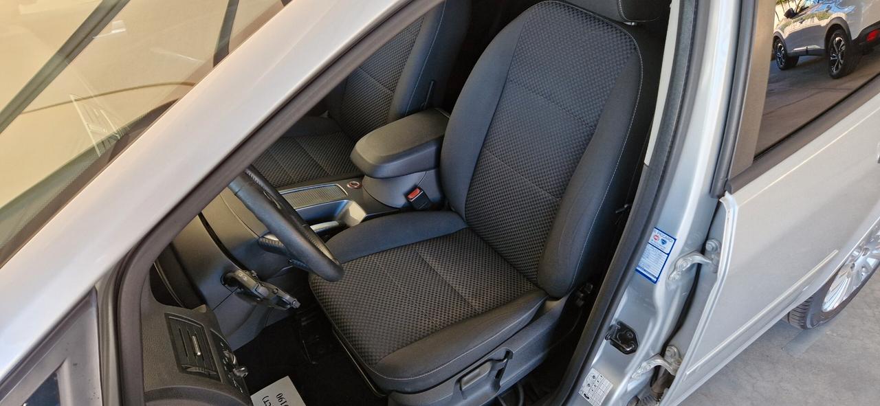 Ford C-Max 1.6 TDCi 110cv Titanium