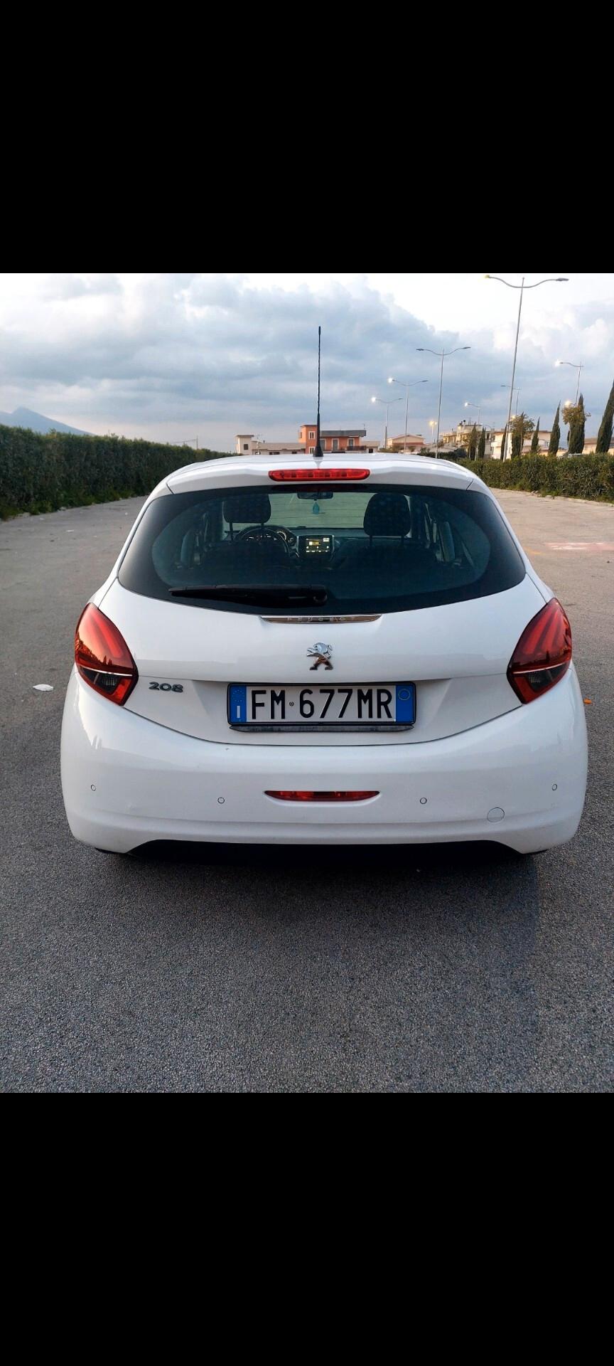 Peugeot 208 allure 1.5 diesel 2018 87 mila km