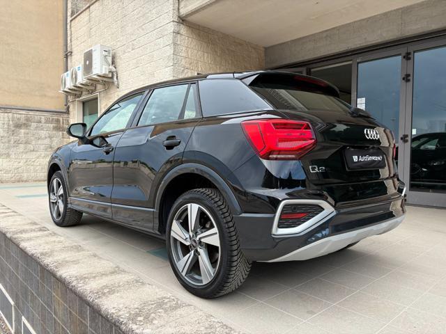 AUDI Q2 30 TDI S tronic Admired Advanced COCKPIT