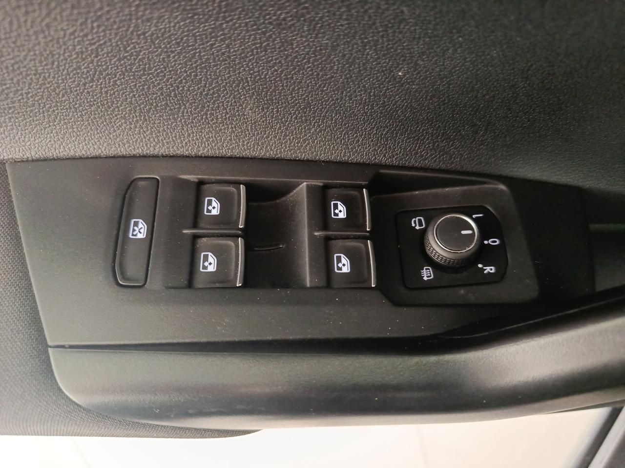 VOLKSWAGEN Taigo - Taigo 1.0 TSI 110 CV R-Line