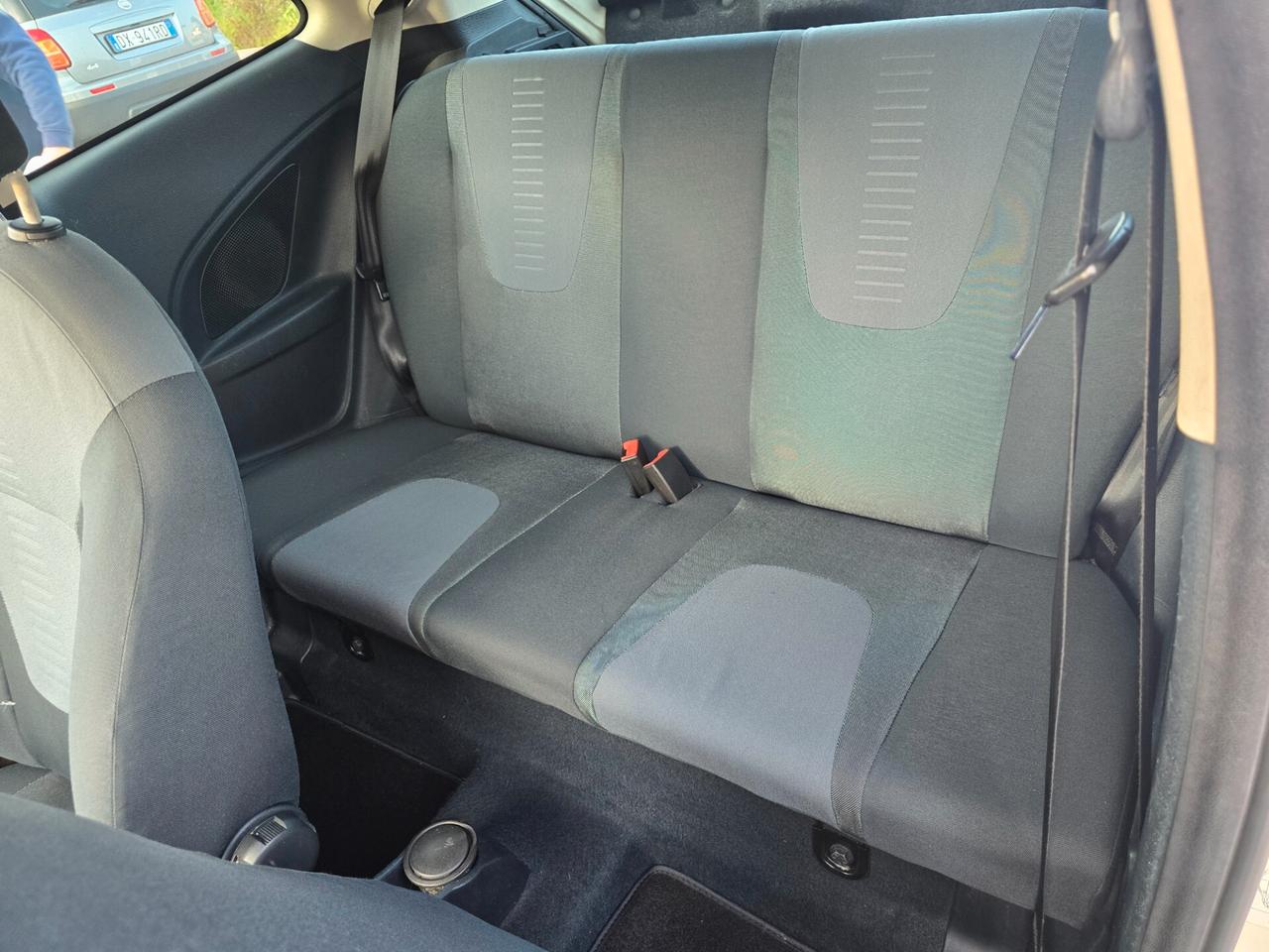 Ford Ka 1.3 TDCi 75CV Titanium