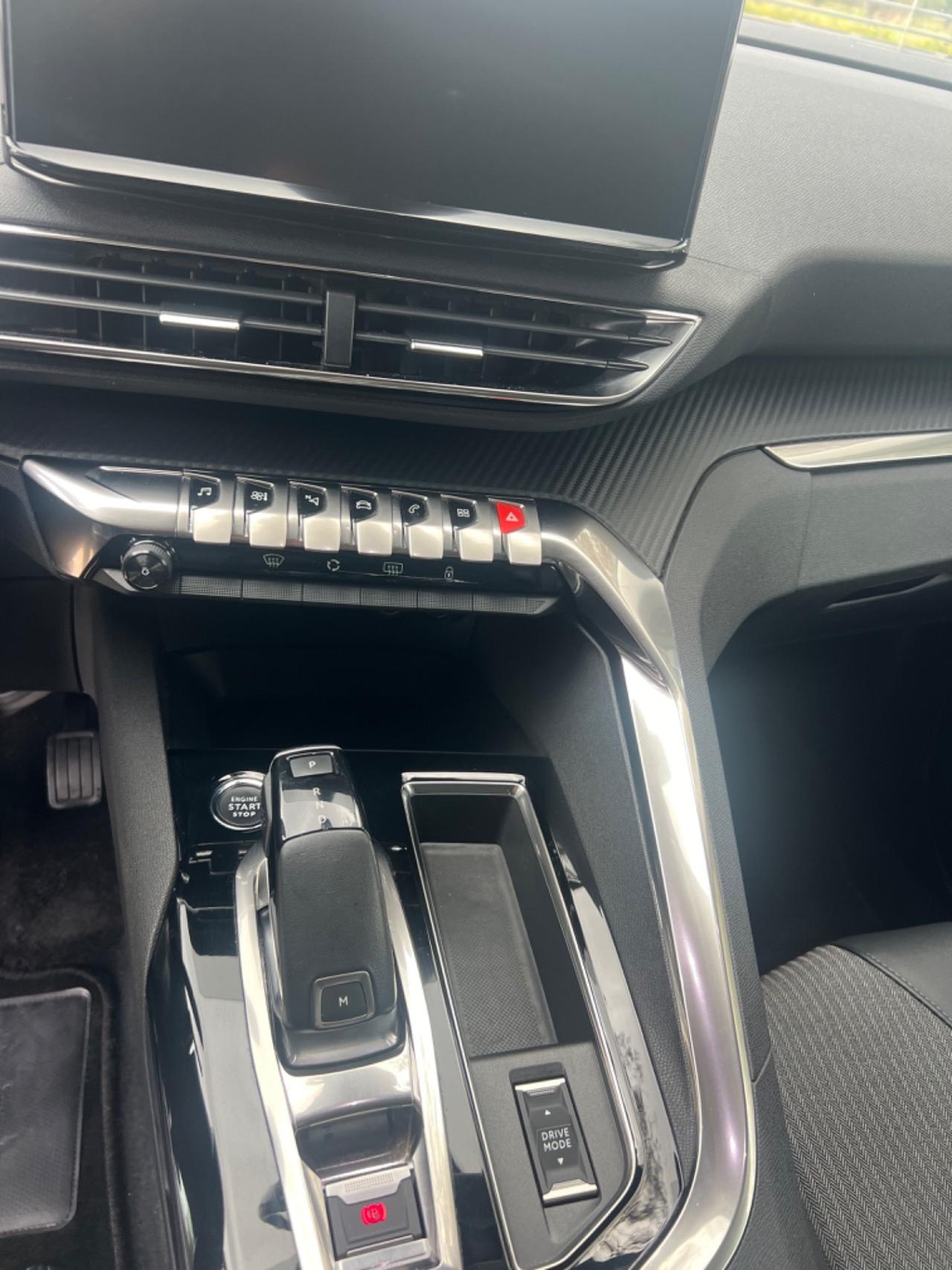 Peugeot 3008 BlueHDi 130 S&S EA8 Iperfull restyling