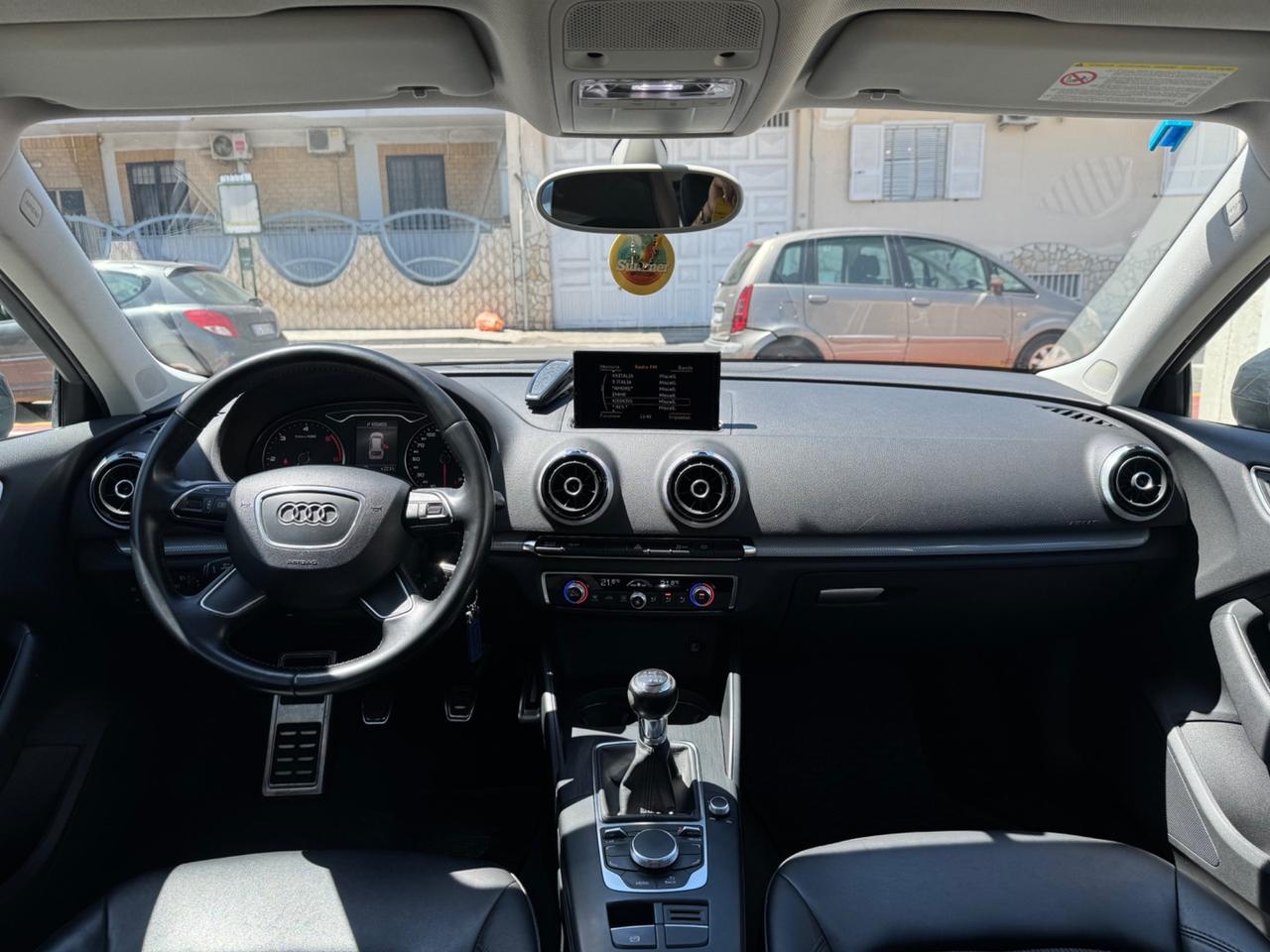Audi A3 Sportback 1.6 DIESEL 105CV 2013